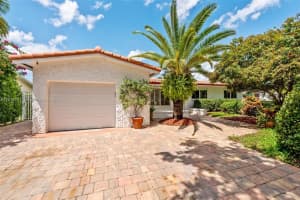 10651 Nw 21st Ct, Pembroke Pines