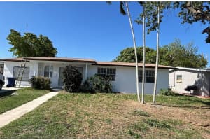 301 NW 194th Ter, Miami Gardens, FL 33169 Sold 09/11/25