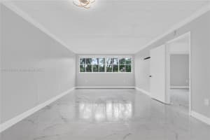 6135 NW 186th St 202, Hialeah, FL 33015 - MLS#A11875786