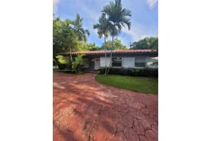 1132 Moffett St Hallandale Beach, FL 33009 - MLS#A11875825