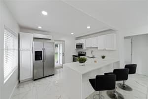 2431 Coolidge St, Hollywood, FL 33020 - MLS#A11875859
