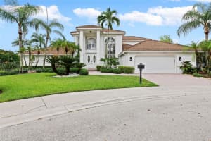 3249 Muirfield, Weston