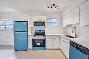 1740 Funston ST 1, Hollywood, FL 33020 - MLS#A11875911