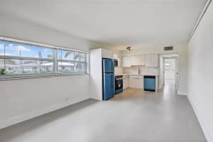 1740 Funston ST 1, Hollywood, FL 33020 - MLS#A11875911