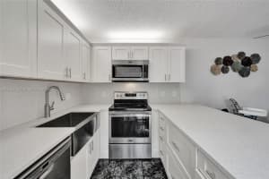 9851 NW 6th Ct, Plantation, FL 33324 - MLS#A11875915