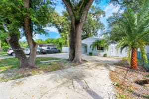 431 NE 163rd St, Miami, FL 33162 - MLS#A11875930