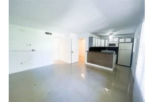10370 Sw 220th St 129, Miami