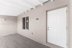 2722 Nw 4th St Miami, FL 33125 - MLS#A11875939