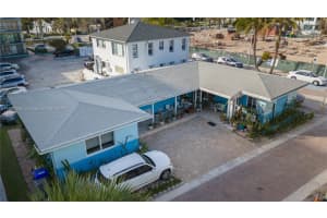 3220 N Surf Rd 1 Hollywood, FL 33019 - MLS#A11875960