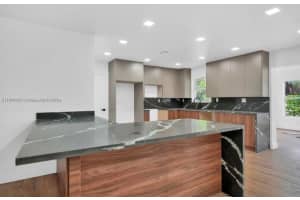 17815 NE 7th Ct, Miami, FL 33162 - MLS#A11875982