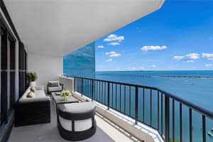 1581 Brickell Ave 2105, Miami