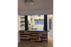 17000 Nw 67th Ave 203, Hialeah