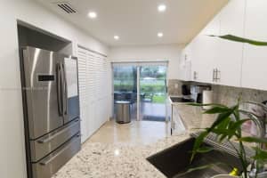 5775 NW 109 Ave 11, Doral, FL 33178 - MLS#A11876036