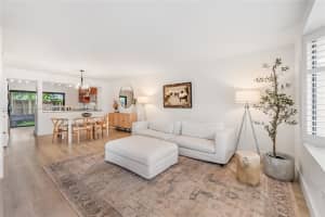 7877 SW 102nd Ln, Miami, FL 33156 - MLS#A11876047