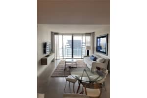 88 SW 7th St 1904, Miami, FL 33130 - MLS#A11876075