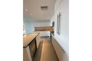 88 SW 7th St 1904, Miami, FL 33130 - MLS#A11876075