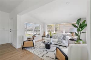 3230 Taft St, Hollywood, FL 33021 - MLS#A11876099