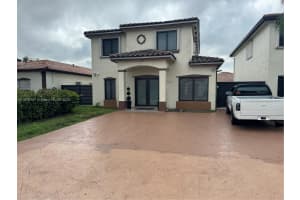 8126 Nw 199th Ter Hialeah, FL 33015 - MLS#A11876131