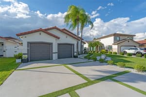 6167 NW 181st Terr Cir N, Hialeah, FL 33015 Sold 10/27/25