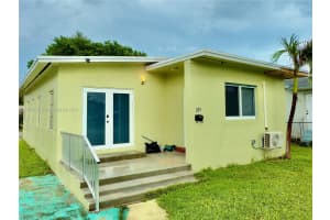 1195 Nw 48th St, Miami