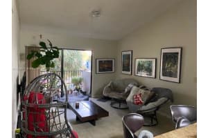 7070 Nw 179th St 201, Hialeah