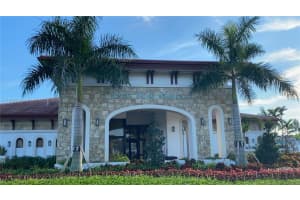 10948 W 32nd Ln, Hialeah
