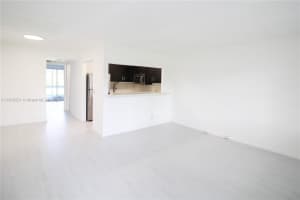 319 Newport V 319, Deerfield Beach, FL 33442 - MLS#A11876221