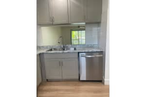 136 Nw 91st Ave 202 Pembroke Pines, FL 33024 - MLS#A11876242