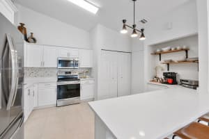 6104 Petunia Rd, Delray Beach