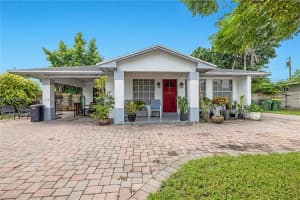 690 Nw 18th St, Homestead