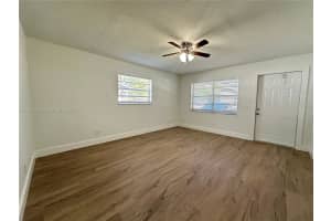 106 NW 1st St, Hallandale Beach, FL 33009 - MLS#A11876317