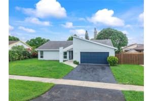 4931 Nw 83rd Ter, Lauderhill