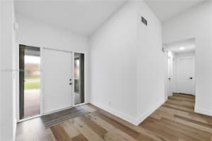 4931 Nw 83rd Ter Lauderhill, FL 33351 - MLS#A11876363