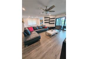 3483 Emerald Oaks Dr 1701 Hollywood, FL 33021 - MLS#A11876375