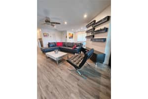 3483 Emerald Oaks Dr 1701 Hollywood, FL 33021 - MLS#A11876375