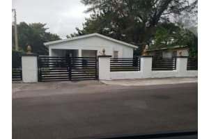 839 NW 13th Ave, Fort Lauderdale, FL 33311 - MLS#A11876377