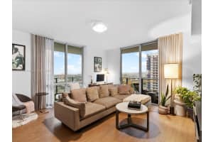1010 Sw 2nd Ave 1908, Miami