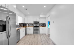 3349 W Park Rd Hollywood, FL 33021 - MLS#A11876384