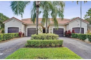 1210 Sorrento Dr 1210, Weston
