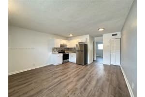 3660 Ne 11th Ave 2 Oakland Park, FL 33334 - MLS#A11876441