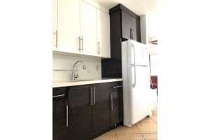 904 Sw 7th Ter 1 Hallandale Beach, FL 33009 - MLS#A11876460