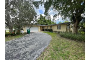 15741 Sw 99th Ave, Miami