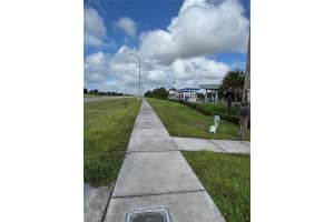 861 Barcia Lehigh Acres, FL 33974 - MLS#A11876484