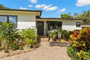 10560 NE 2nd Ct, Miami Shores, FL 33138, Sold 11/17/25