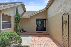 12100 Park Dr Cooper City, FL 33026 - MLS#A11876572