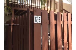 17 Crossings Cir E Boynton Beach, FL 33435 - MLS#A11876580