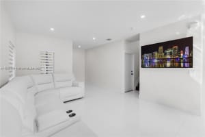 1073 Ne 41st Ter Homestead, FL 33033 - MLS#A11876587