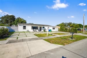 16010 Nw 28th Ct Miami Gardens, FL 33054 - MLS#A11876597