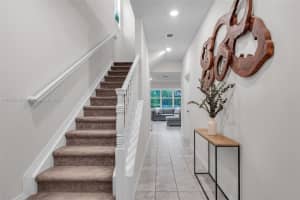 4754 Eucalyptus Dr Hollywood, FL 33021 - MLS#A11876618