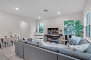 4754 Eucalyptus Dr Hollywood, FL 33021 - MLS#A11876618